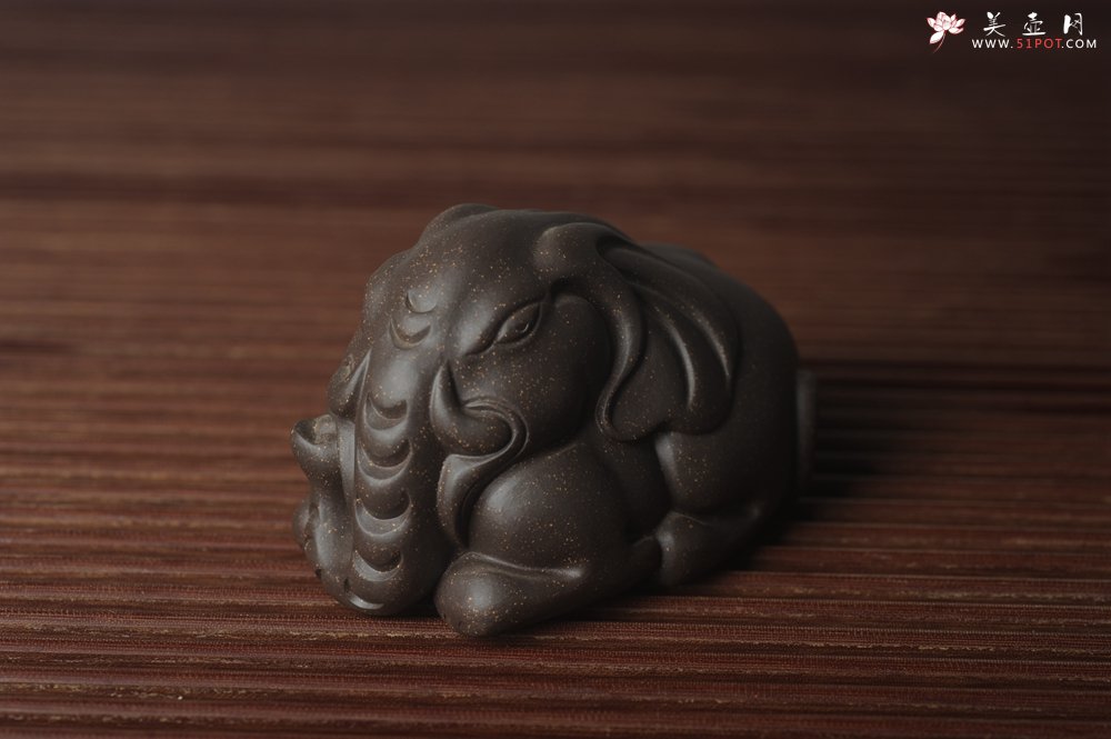 紫砂壶图片：美宠特惠 精工好料大象紫砂茶宠 太平有象 长10cm宽6.5cm高6cm - 宜兴紫砂壶网