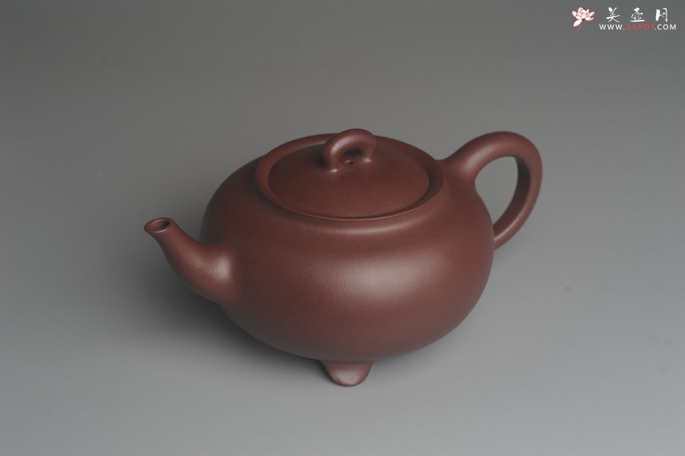 紫砂壶图片：油润底曹青 全手工三足致远 饱满厚重大气 - 宜兴紫砂壶网