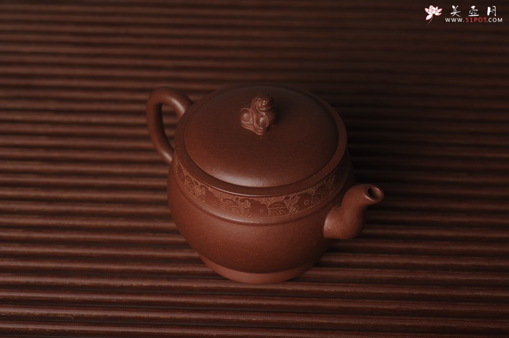 紫砂壶图片：美壶特惠 精致玉带瑞狮壶 - 宜兴紫砂壶网