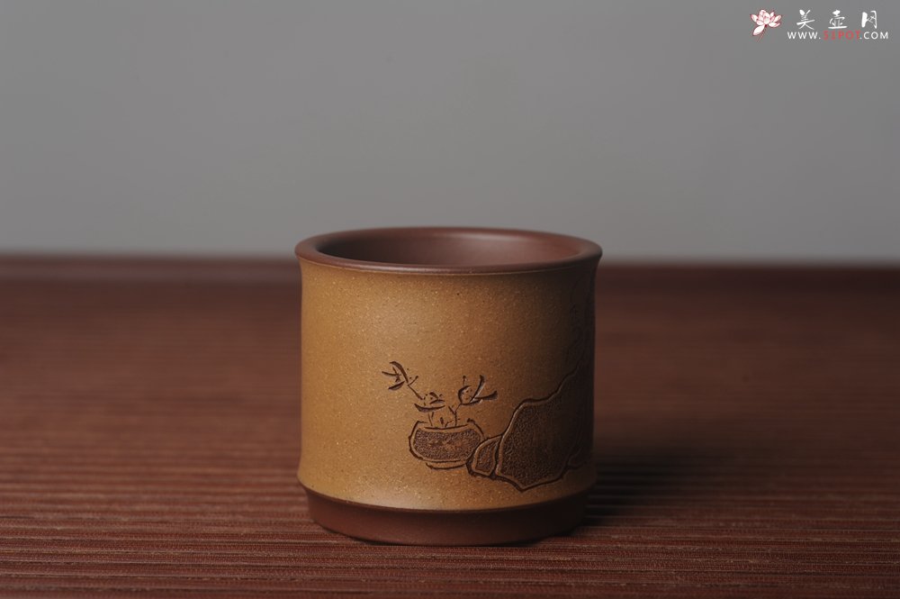 紫砂壶图片：美杯国庆特惠 精品好泥好工好刻雅致特厚实达摩主人杯 茶人醉爱 - 宜兴紫砂壶网