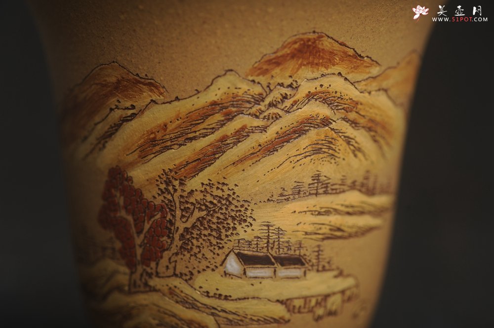 紫砂壶图片：美杯国庆特惠 精品好泥好工好刻雅致泥绘山水主人杯 茶人醉爱 - 宜兴紫砂壶网