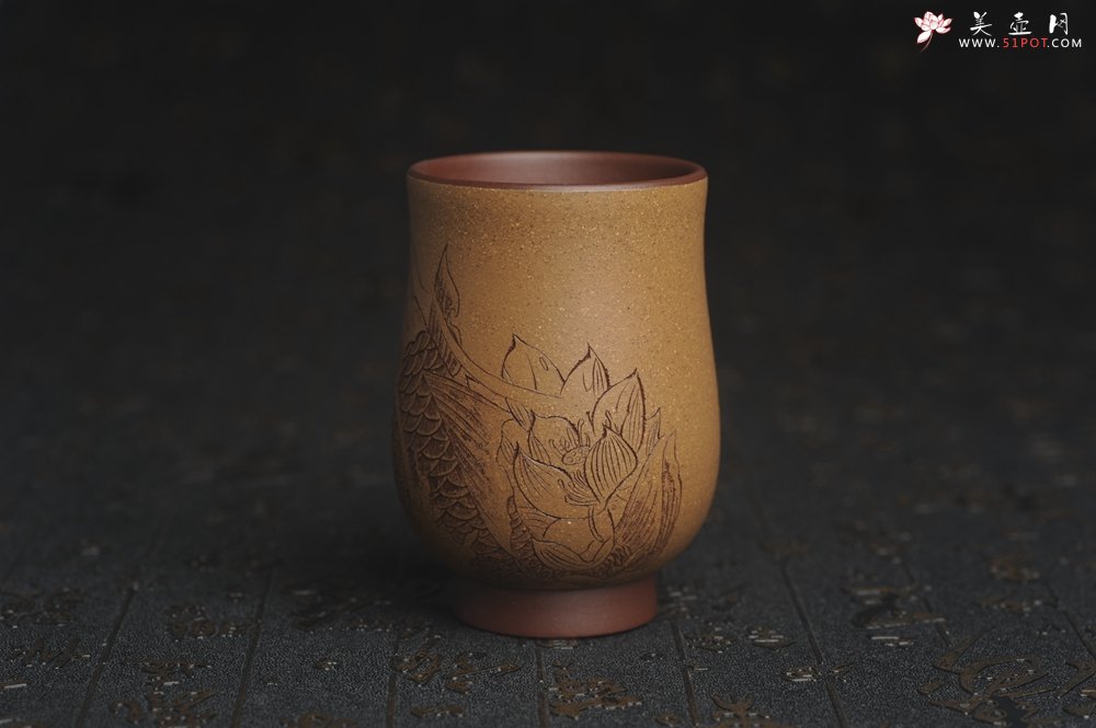 紫砂壶图片：美杯特惠 精品好泥好工好刻雅致特厚实鱼跃主人杯二式 茶人醉爱 - 宜兴紫砂壶网