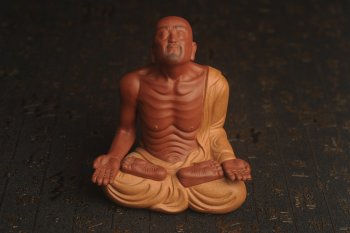 紫砂壶图片：迎中秋特惠紫砂雕塑 精工好料沐心罗汉 高14cm - 宜兴紫砂壶网