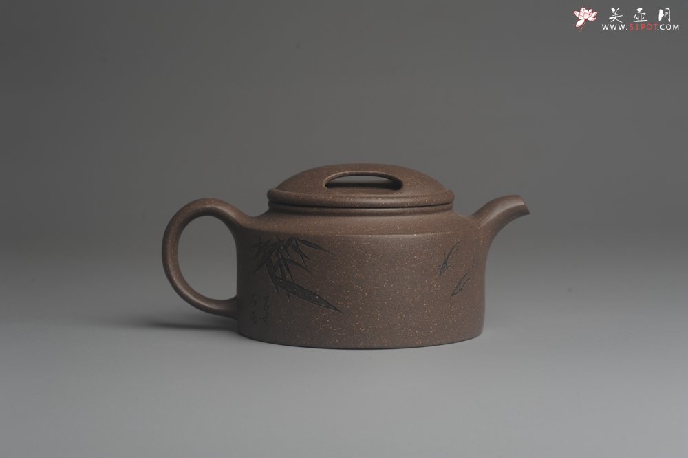 紫砂壶图片：美壶特惠 精工青段牛盖井栏壶 茶人醉爱 - 宜兴紫砂壶网