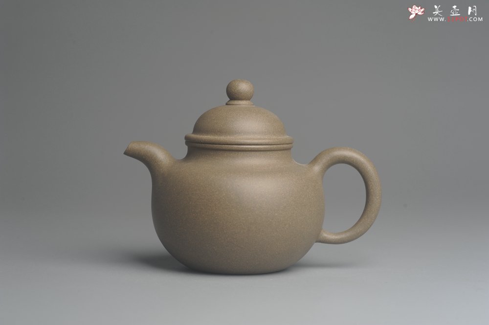 紫砂壶图片：美壶特惠 精致青段寿珍掇球茶壶 性价比高 茶人醉爱 - 宜兴紫砂壶网