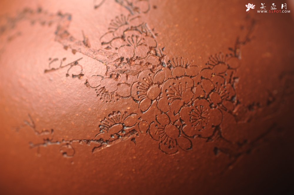 紫砂壶图片：潜力股周小培原创全手工缘德壶 通转梅花 特文气 - 宜兴紫砂壶网