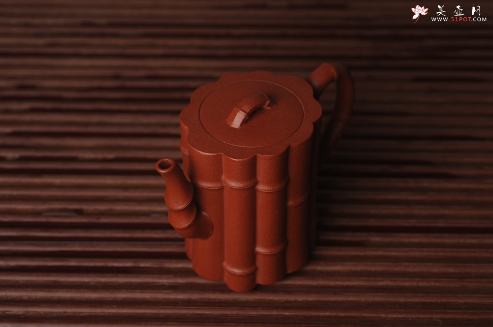 紫砂壶图片：美壶特惠 精致优质朱泥十三竹壶 茶人醉爱 - 宜兴紫砂壶网