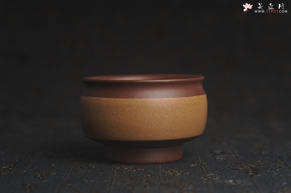 紫砂壶图片：美杯特惠 好泥好工雅致特厚实主人杯压手杯 茶人醉爱 - 宜兴紫砂壶网