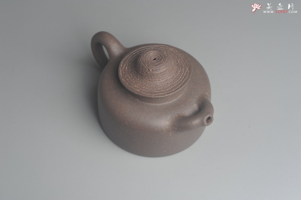 紫砂壶图片：美壶特惠 优质青灰段泥精致牧牛壶 茶人醉爱 - 宜兴紫砂壶网