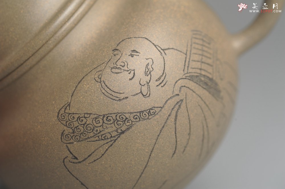 紫砂壶图片：美壶特惠 优质青段精致寿珍掇球壶 茶人醉爱 - 宜兴紫砂壶网