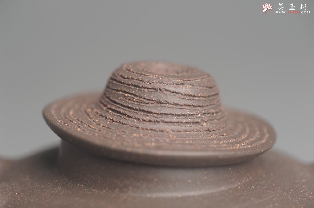 紫砂壶图片：美壶特惠 优质青灰段泥精致牧牛壶 茶人醉爱 - 宜兴紫砂壶网