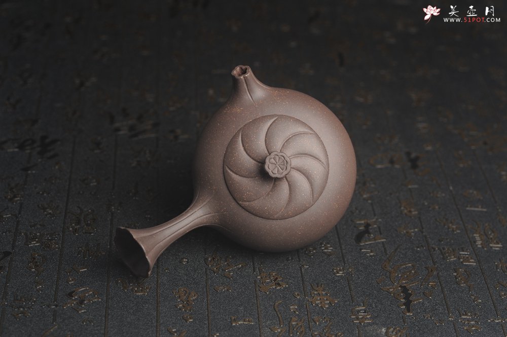 紫砂壶图片：美壶特惠 精致青灰段泥唐羽壶 造型别致 茶人醉爱 - 宜兴紫砂壶网