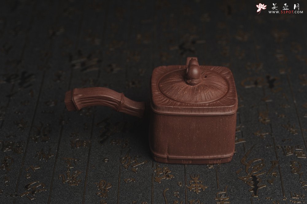 紫砂壶图片：美壶特惠 精致蜗牛四方竹唐羽壶 茶人醉爱 - 宜兴紫砂壶网