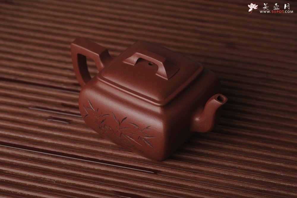 紫砂壶图片：美壶特惠 精品宝瑟四方方樽 陈俊儒精心装饰 - 宜兴紫砂壶网