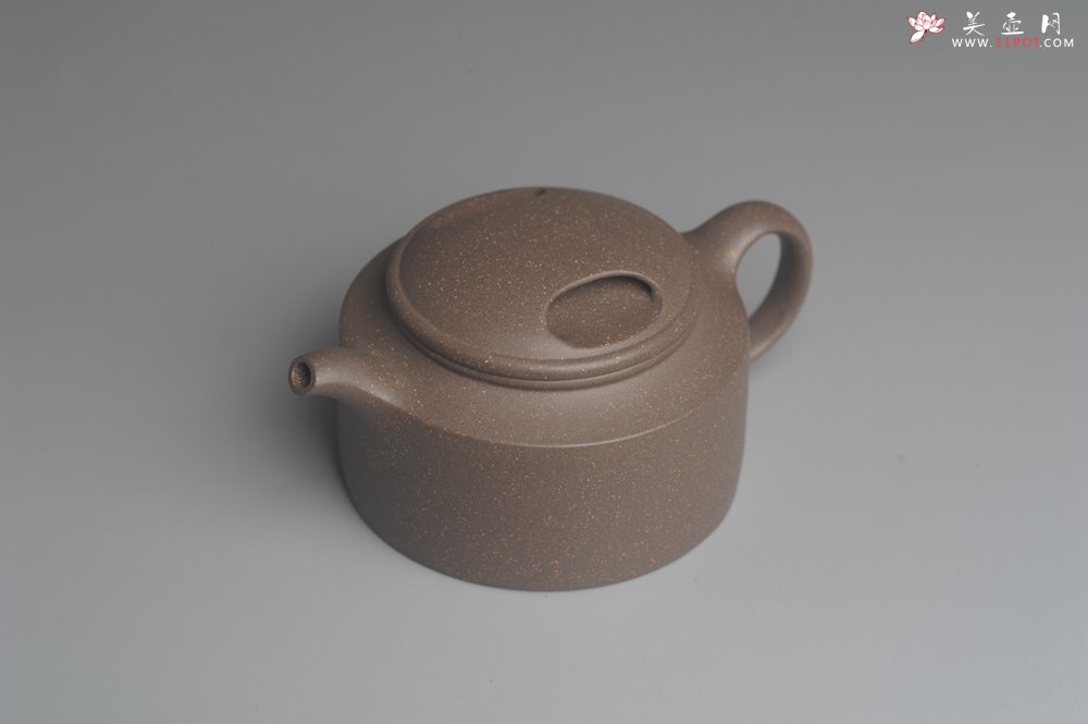 紫砂壶图片：美壶特惠 精工青段牛盖井栏壶 茶人醉爱 - 宜兴紫砂壶网