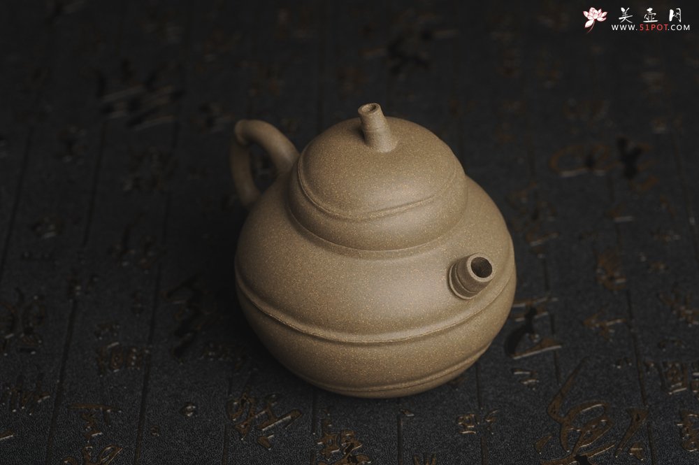 紫砂壶图片：美壶特惠 精致青段薄胎 质量仅101g 大肚竹壶 - 宜兴紫砂壶网