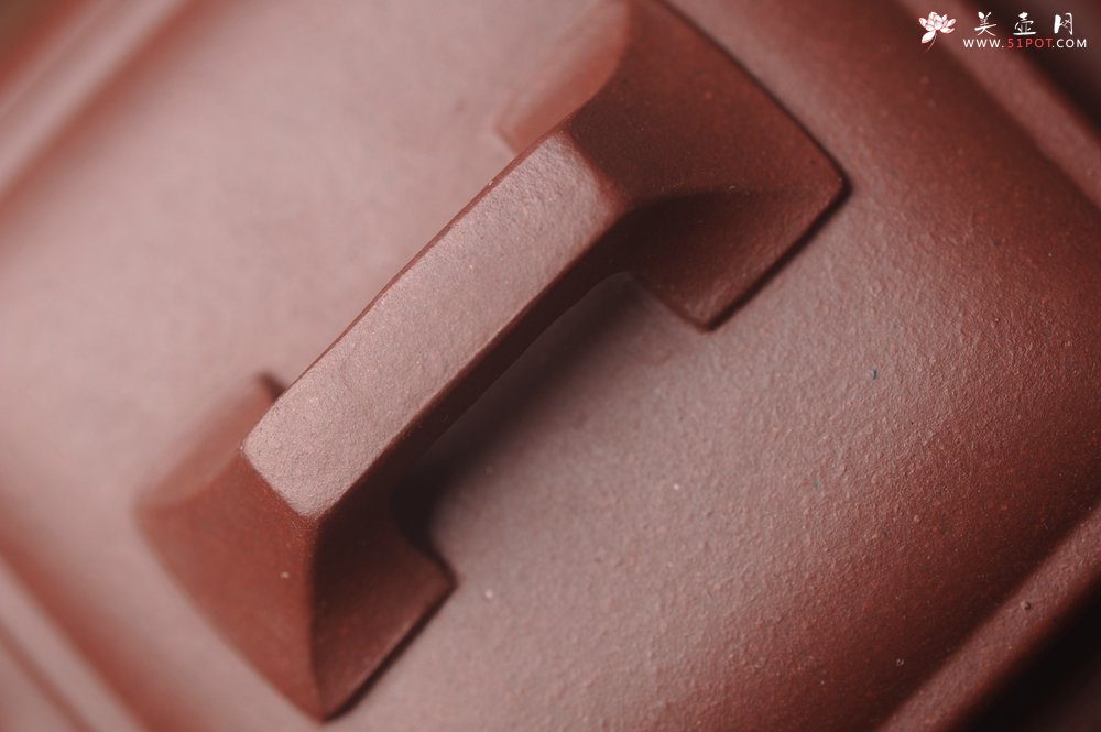 紫砂壶图片：美壶特惠 精品宝瑟四方方樽 陈俊儒精心装饰 - 宜兴紫砂壶网