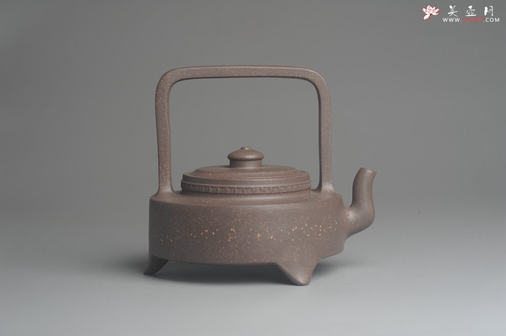紫砂壶图片：美壶特惠 精致青灰段泥繁星提梁壶 茶人醉爱 - 宜兴紫砂壶网
