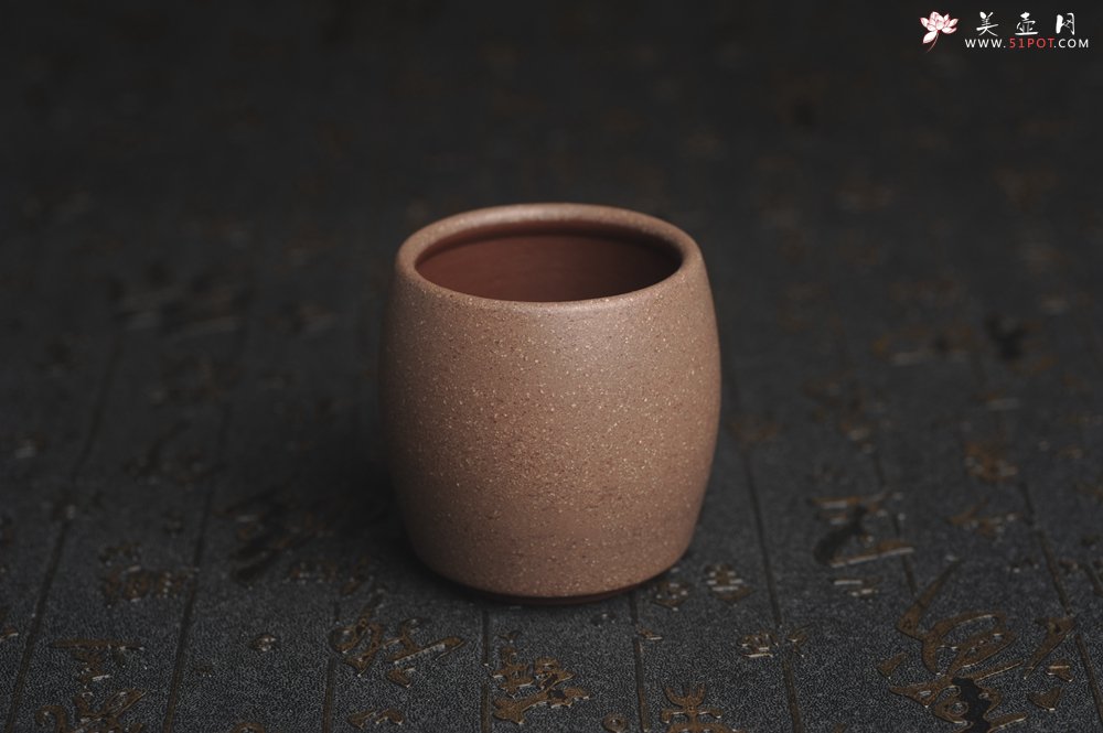 紫砂壶图片：美杯国庆特惠 精品好泥好工雅致厚实清莲主人杯 - 宜兴紫砂壶网