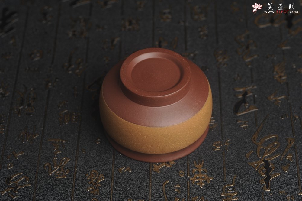 紫砂壶图片：美杯特惠 好泥好工雅致特厚实主人杯压手杯 茶人醉爱 - 宜兴紫砂壶网