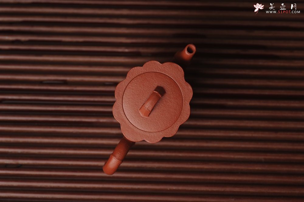 紫砂壶图片：美壶特惠 精致优质朱泥十三竹壶 茶人醉爱 - 宜兴紫砂壶网
