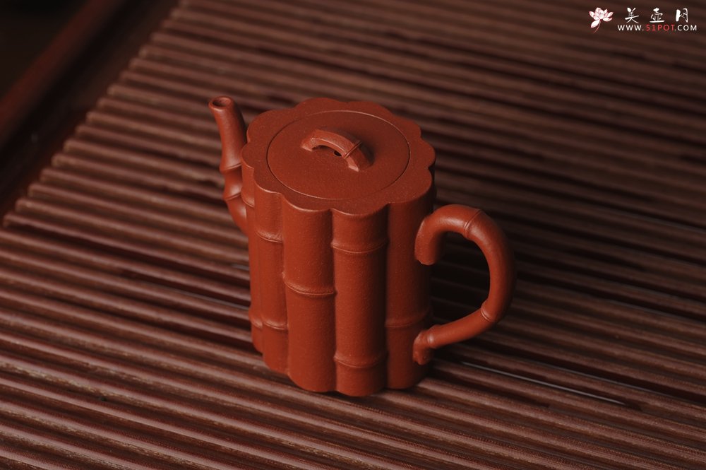 紫砂壶图片：美壶特惠 精致优质朱泥十三竹壶 茶人醉爱 - 宜兴紫砂壶网