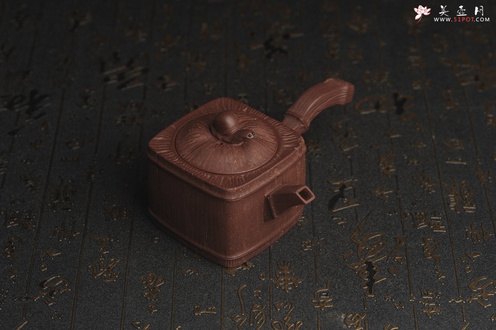 紫砂壶图片：美壶特惠 精致蜗牛四方竹唐羽壶 茶人醉爱 - 宜兴紫砂壶网
