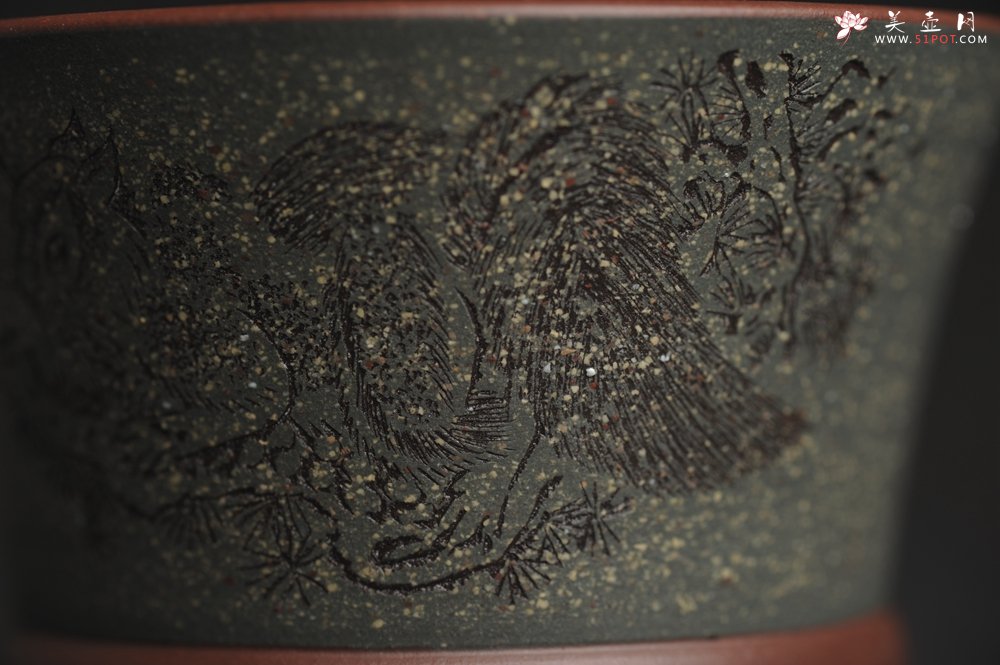 紫砂壶图片：美杯国庆特惠 精品好泥好工好刻雅致特厚实松鼠主人杯二式 - 宜兴紫砂壶网