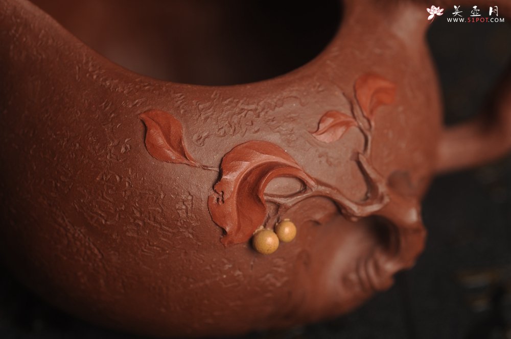 紫砂壶图片：美杯特惠 赵老师精品贴叶公道杯 茶人醉爱 - 宜兴紫砂壶网