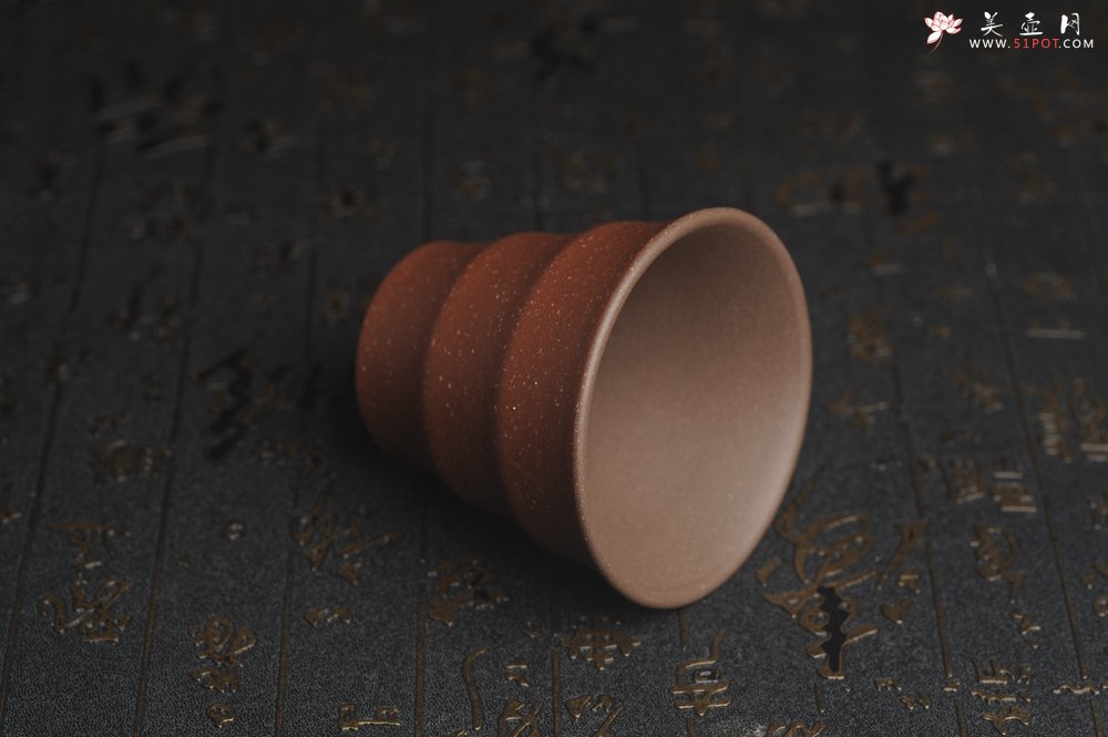 紫砂壶图片：美杯特惠 好泥好工厚实波浪主人杯 茶人醉爱 - 宜兴紫砂壶网