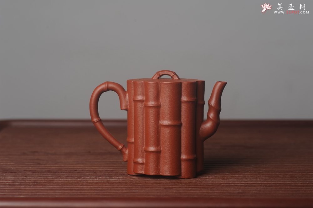 紫砂壶图片：美壶特惠 精致优质朱泥十三竹壶 茶人醉爱 - 宜兴紫砂壶网