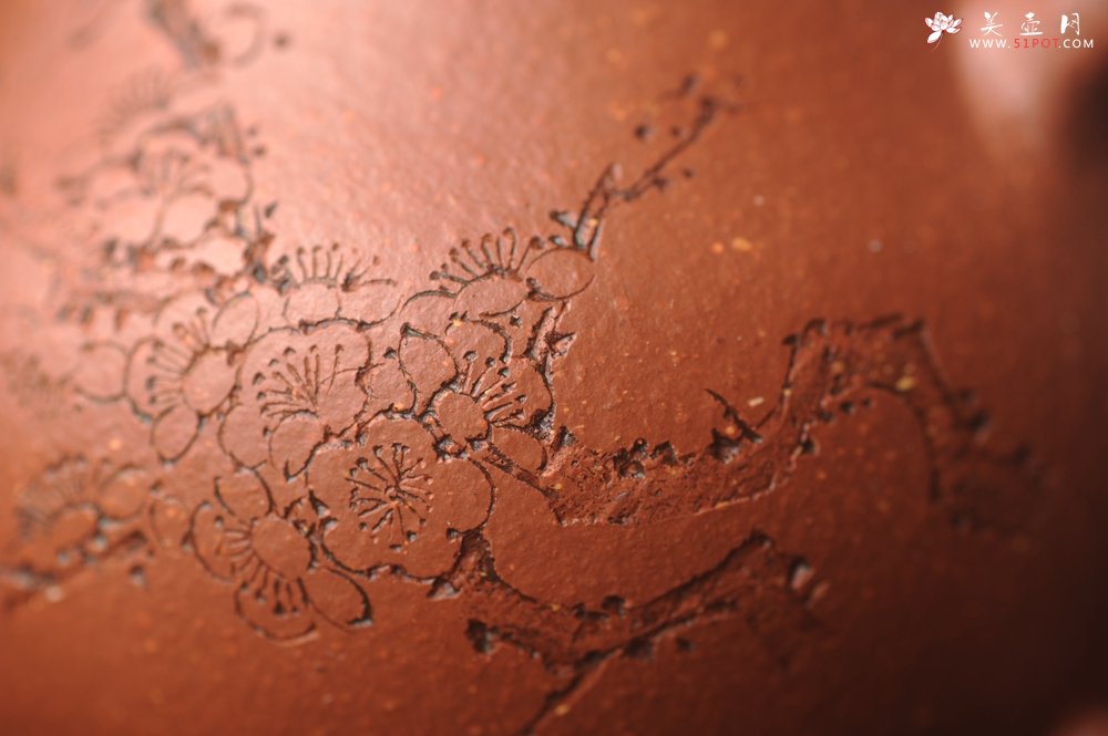 紫砂壶图片：潜力股周小培原创全手工缘德壶 通转梅花 特文气 - 宜兴紫砂壶网