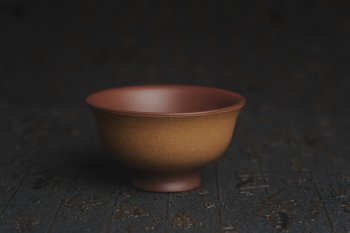 紫砂壶图片：美杯特惠 精品好泥好工厚实主人杯 压手杯 - 宜兴紫砂壶网