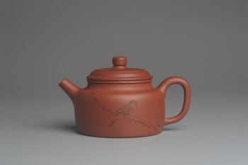 紫砂壶图片：美壶特惠 优质清水泥精致枯枝鸟德中壶 矿物质丰富 茶人醉爱 - 宜兴紫砂壶网