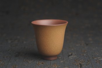 紫砂壶图片：美杯特惠 精致好泥好工雅致主人杯 茶人醉爱 - 宜兴紫砂壶网