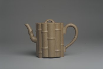 紫砂壶图片：美壶特惠 精致青段十三竹壶 茶人醉爱 - 宜兴紫砂壶网