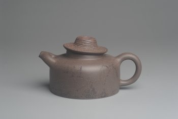 紫砂壶图片：美壶特惠 优质青灰段泥精致牧牛壶 茶人醉爱 - 宜兴紫砂壶网