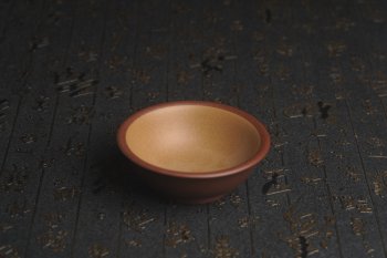 紫砂壶图片：美杯特惠 精致好泥好工厚实压手主人杯 茶人醉爱 - 宜兴紫砂壶网