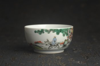 紫砂壶图片：玄辰器 精品古彩踏歌行主人杯压手杯 景德镇茶杯 茶人醉爱 - 宜兴紫砂壶网