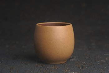 紫砂壶图片：美杯特惠 精致好泥好工厚实主人杯 茶人醉爱 - 宜兴紫砂壶网