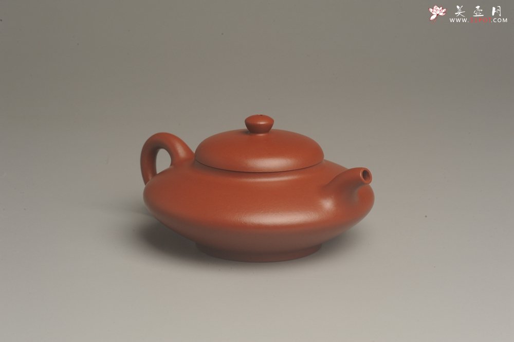 紫砂壶图片：小煤窑朱泥精致全手工小合欢壶 茶人醉爱 - 宜兴紫砂壶网