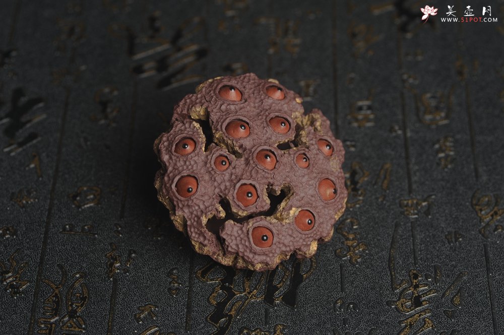 紫砂壶图片：美宠特惠 精致莲蓬茶宠摆件 直径7.5cm 茶盘尤物 - 宜兴紫砂壶网