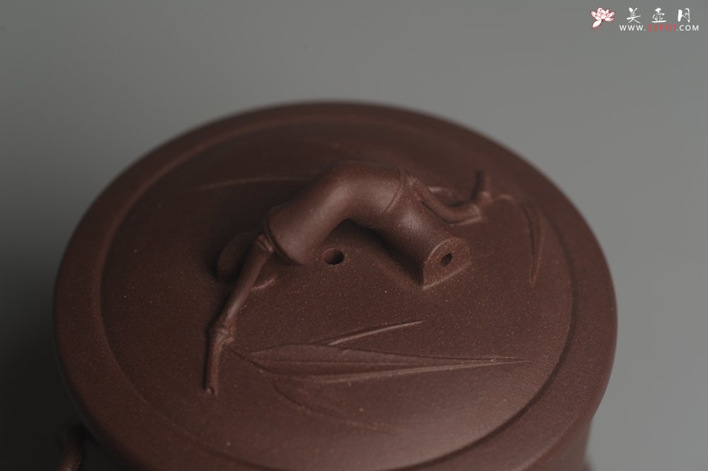 紫砂壶图片：美杯年底特惠 精工好料优质紫泥竹节杯盖杯 送礼自用佳品 - 宜兴紫砂壶网