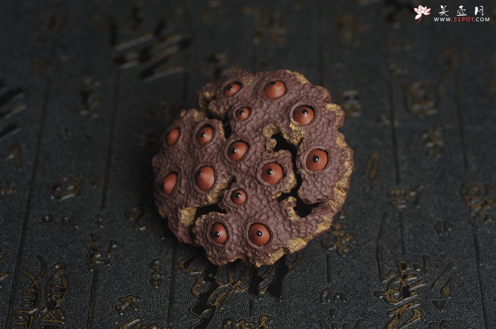 紫砂壶图片：美宠特惠 精致莲蓬茶宠摆件 直径7.5cm 茶盘尤物 - 宜兴紫砂壶网