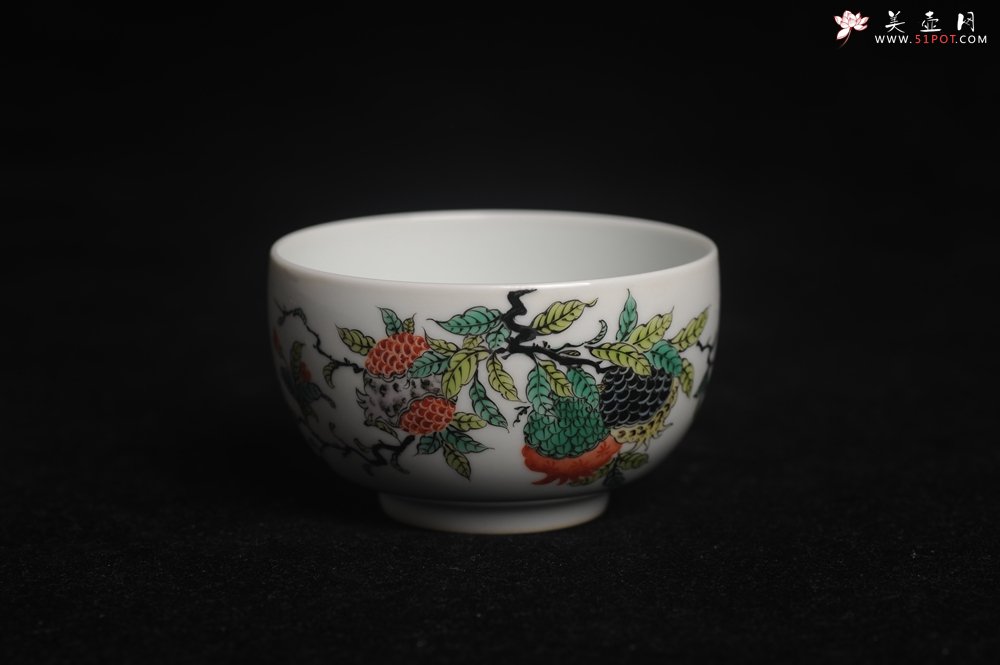 紫砂壶图片：玄辰器 精品古彩 石榴多子多福 笑口常开 主人杯压手杯 景德镇茶杯 茶人醉爱 - 宜兴紫砂壶网