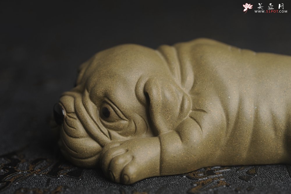 紫砂壶图片：美宠特惠 油润老青段沙皮狗茶宠 精工长13cm宽4到6.5cm高4cm - 宜兴紫砂壶网