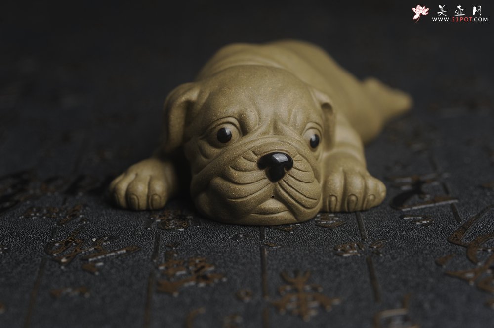 紫砂壶图片：美宠特惠 油润老青段沙皮狗茶宠 精工长13cm宽4到6.5cm高4cm - 宜兴紫砂壶网