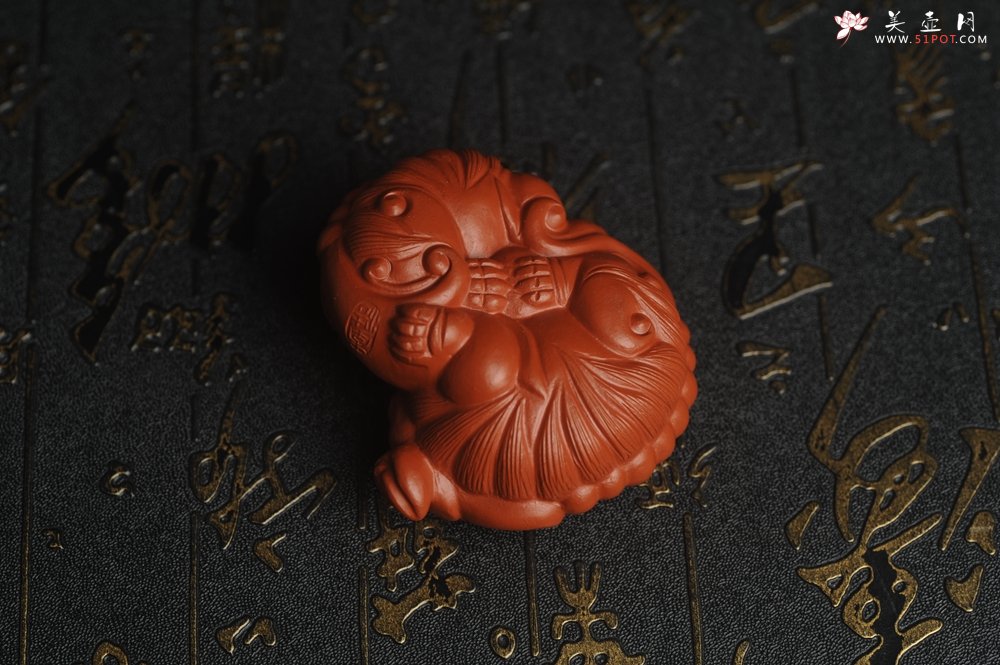 紫砂壶图片：美宠特惠 精致大红袍朱泥镇宅对狮子紫砂茶宠摆件 长6.5cm宽5.5cm高3.5cm - 宜兴紫砂壶网