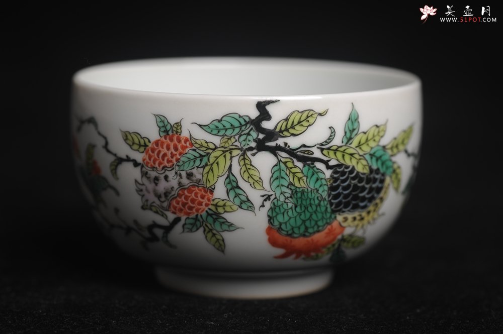 紫砂壶图片：玄辰器 精品古彩 石榴多子多福 笑口常开 主人杯压手杯 景德镇茶杯 茶人醉爱 - 宜兴紫砂壶网