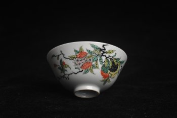 紫砂壶图片：玄辰器 精品古彩 石榴多子多福 笑口常开 主人杯压手杯二式 景德镇茶杯 茶人醉爱 - 宜兴紫砂壶网